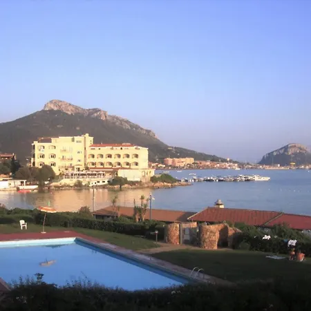 Terza & La Filasca - Lägenhetshotell Golfo Aranci